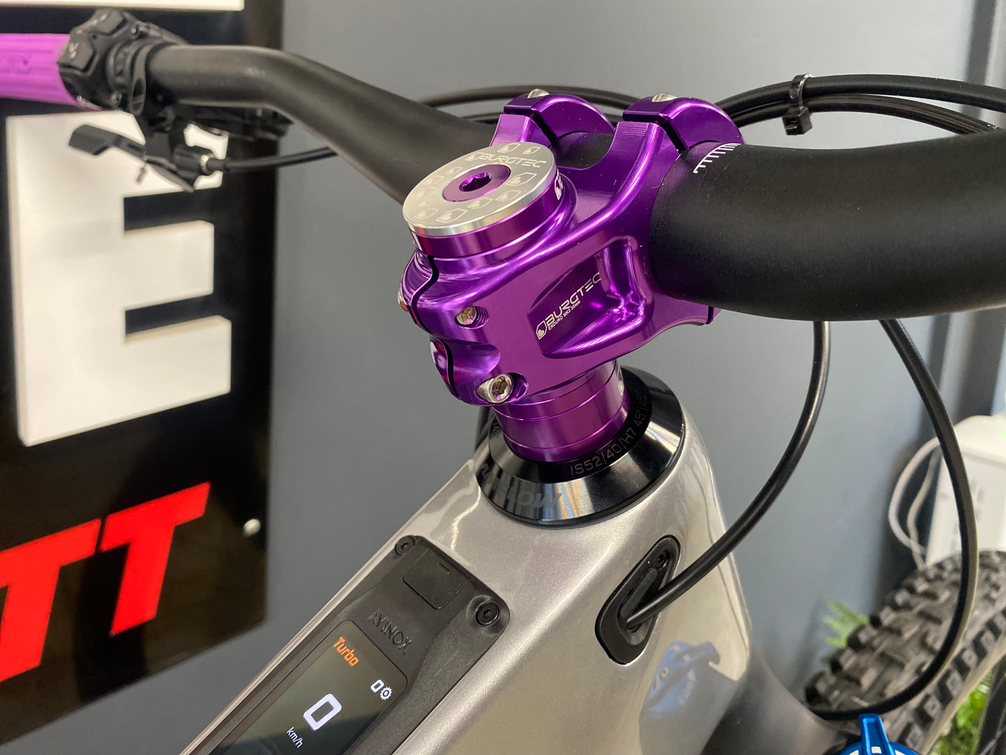 AMFLOW PL Carbon - Burgtec Purple Edition