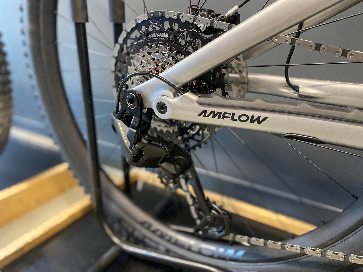 AMFLOW PL Carbon 800WH